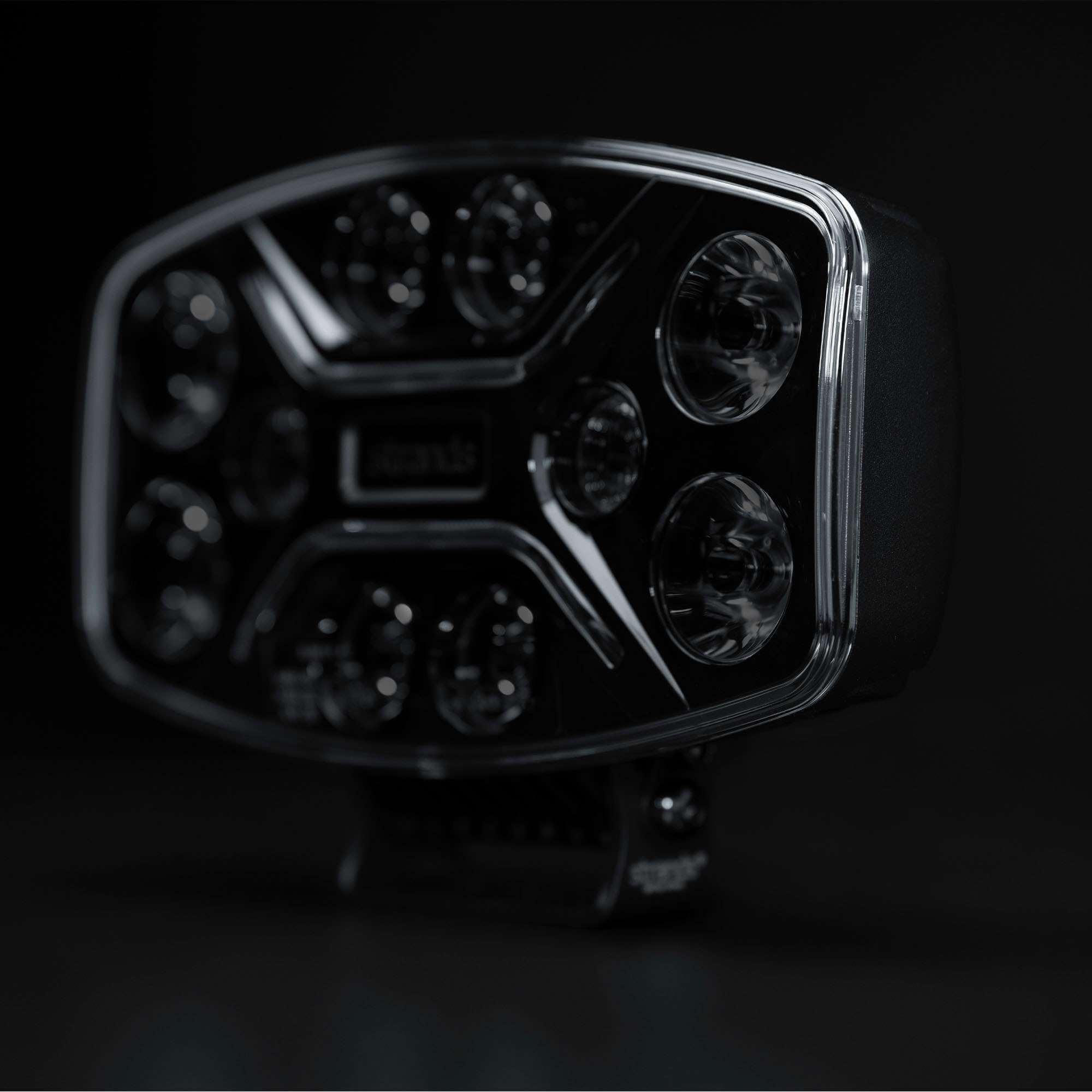 Strands DARK KNIGHT INSANE DRIVING LIGHT OVAL