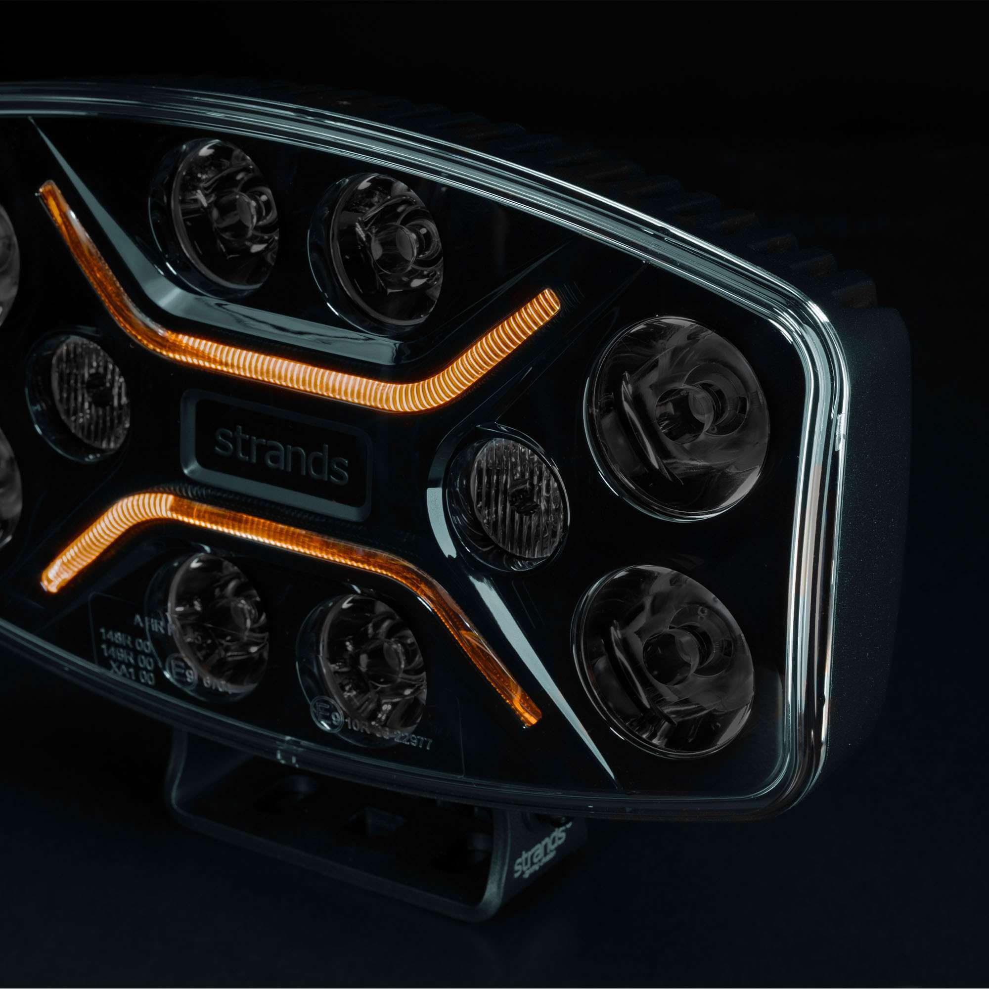 Strands DARK KNIGHT INSANE DRIVING LIGHT OVAL