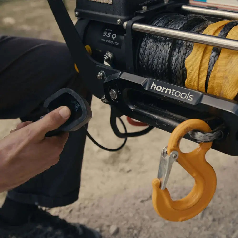 Seilwindesystem Alpha Mobil für 2 Zoll Vierkantrohr (AHK)