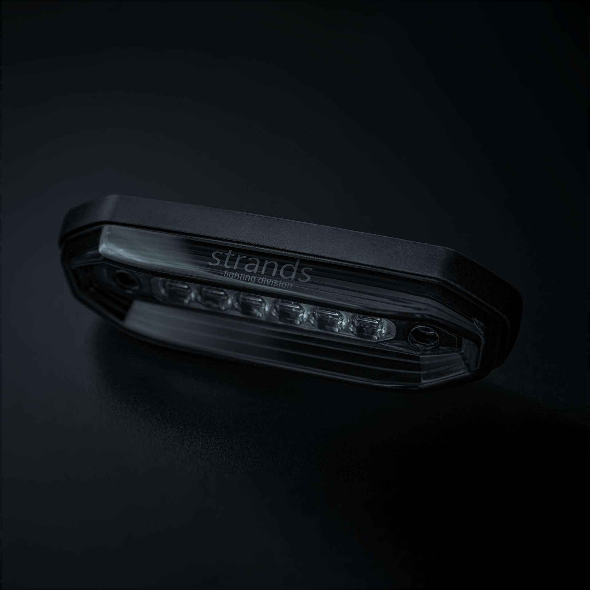 Strands FOR9T AURA DIRECTIONAL WARNING LIGHT 6 LED Red/Amber