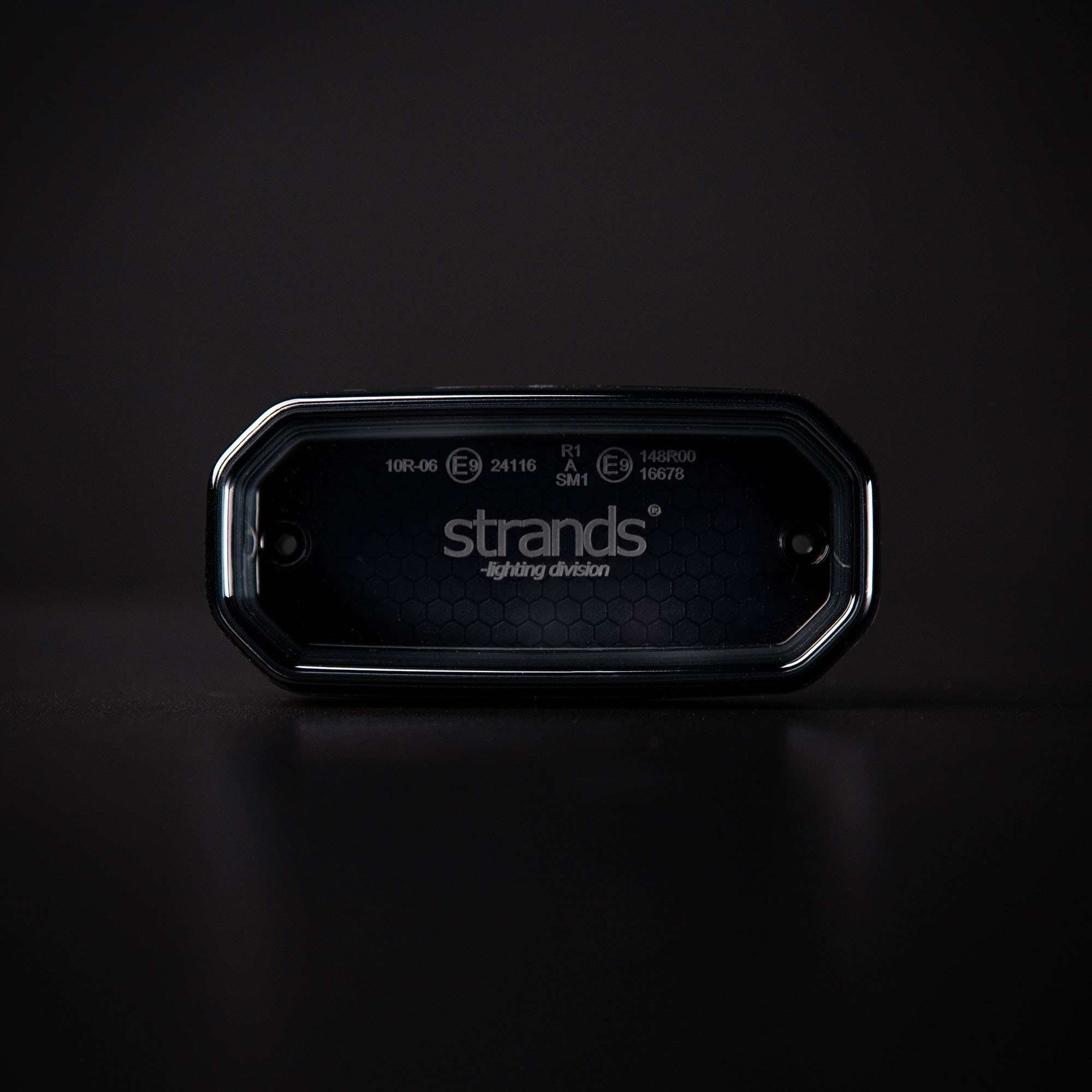 Strands FOR9T Scale Rear Position Light